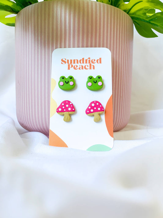 Frog & Mushroom Stud Pack